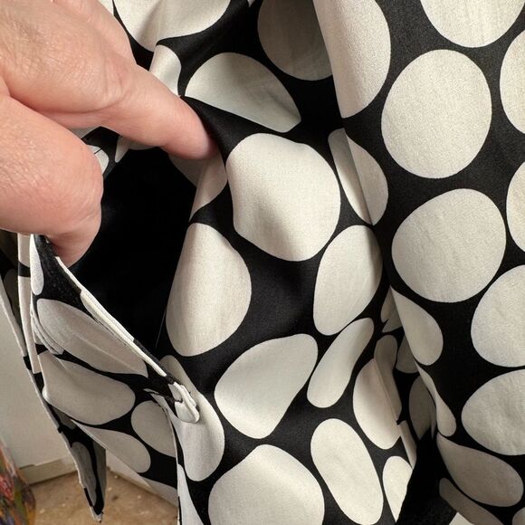 Vertigo Paris Black and White Geometric Cape blazer women’s medium - Picture 5 of 14